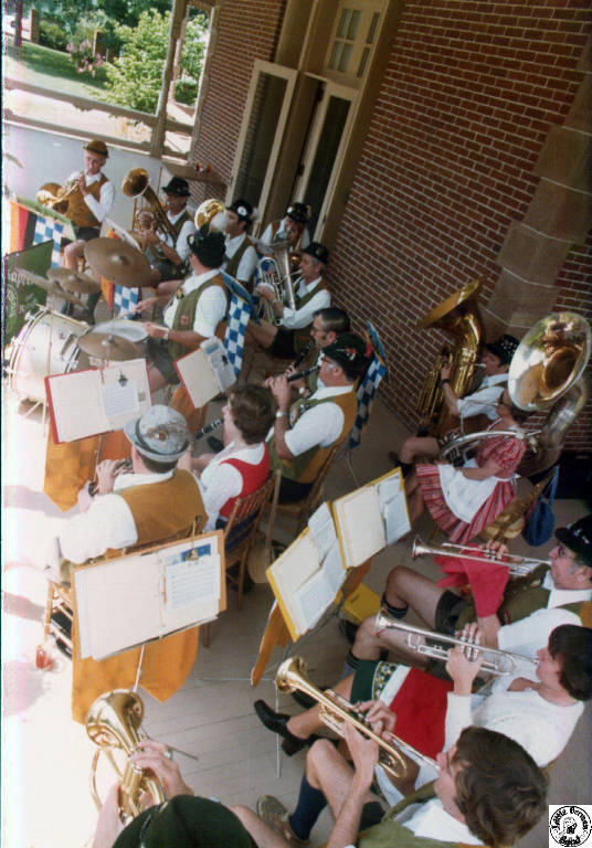 1977 05 03 04 NC Governors Mansion.jpg